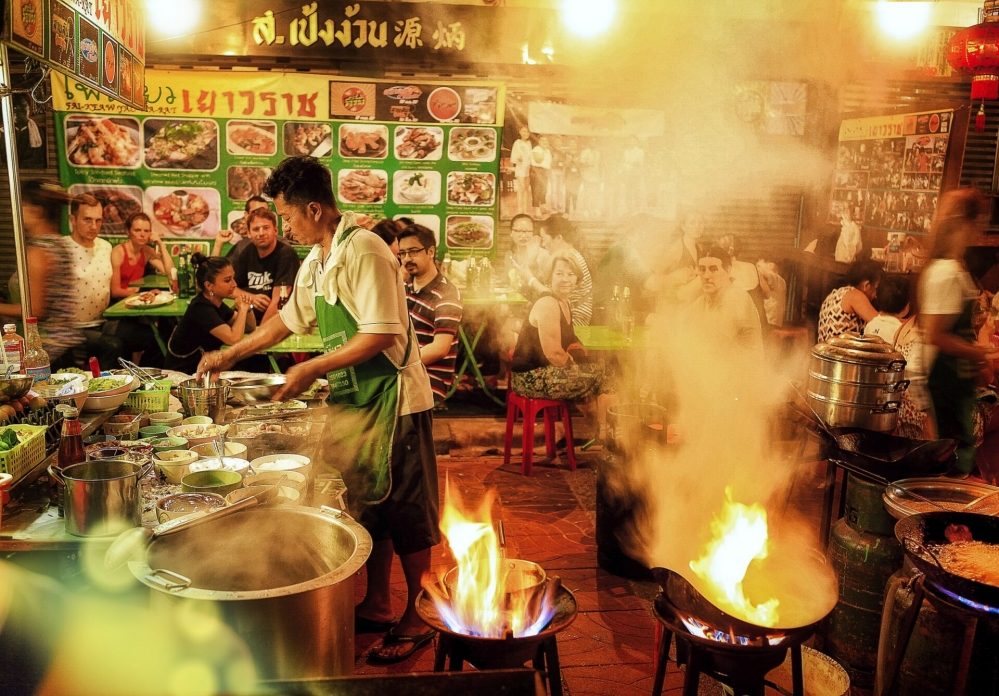 Ẩm thực đường phố Thái Lan tạo ấn tượng vì đâu?